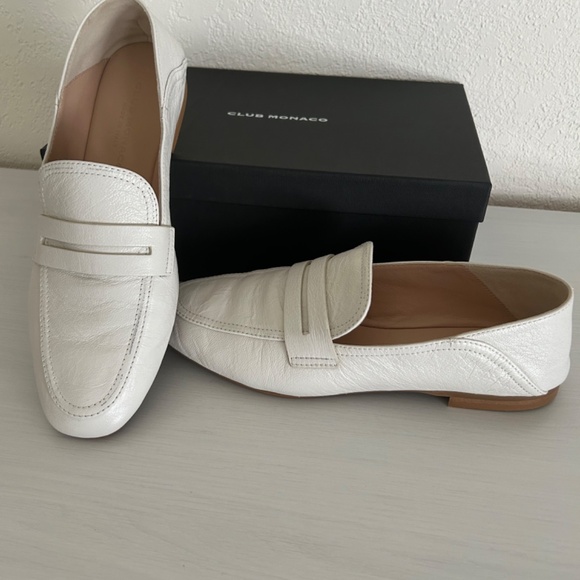 Club Monaco Loafer - Picture 3 of 3